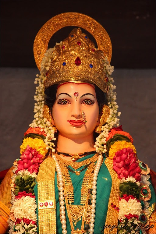 Dagadi_Chalichi_Aai_mauli